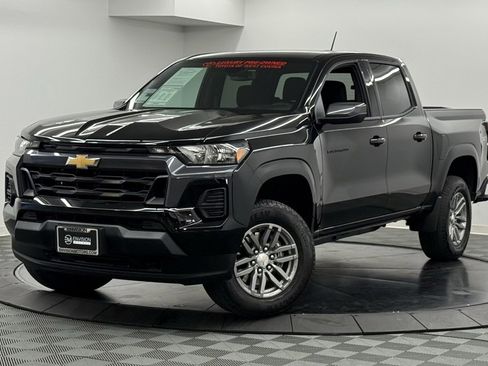 Used 2026 Chevrolet Colorado LT w/ Advanced Trailering Package image 2