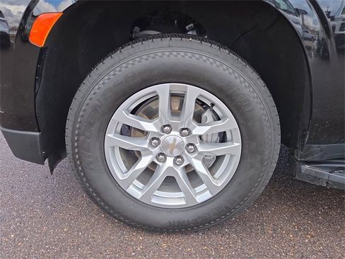 Used 2024 Chevrolet Tahoe LT image 9