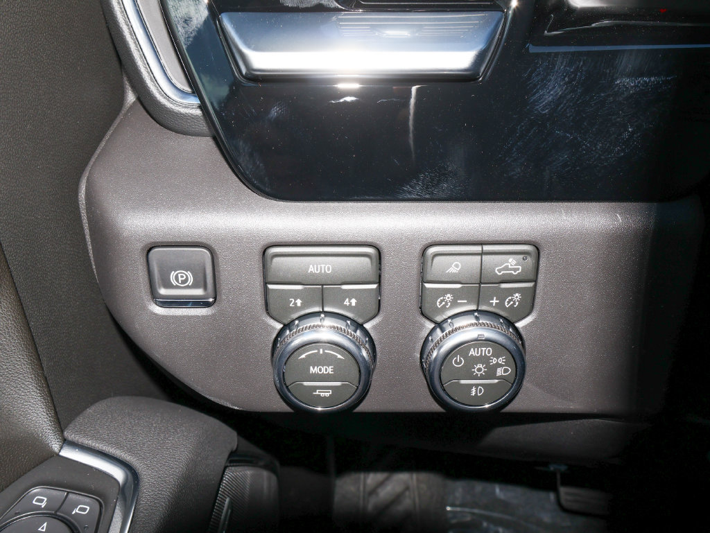 New 2026 GMC Sierra 1500 Elevation w/ Preferred Package AWD/4WD image 23