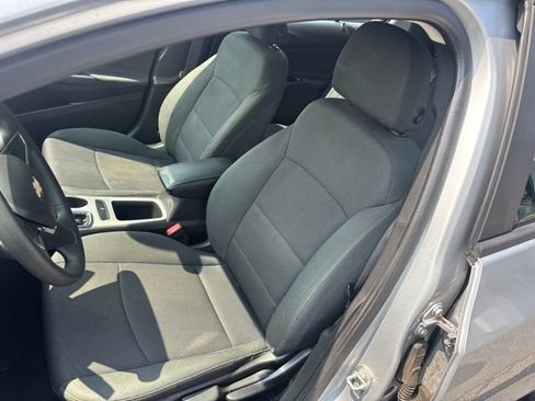 Used 2016 Chevrolet Cruze LS FWD image 8