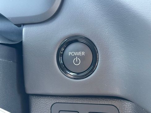 New 2025 Toyota Tundra Platinum image 26