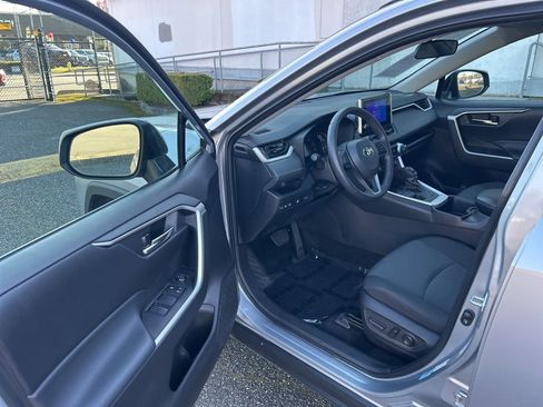 Certified 2024 Toyota RAV4 XLE w/ Convenience Package image 9