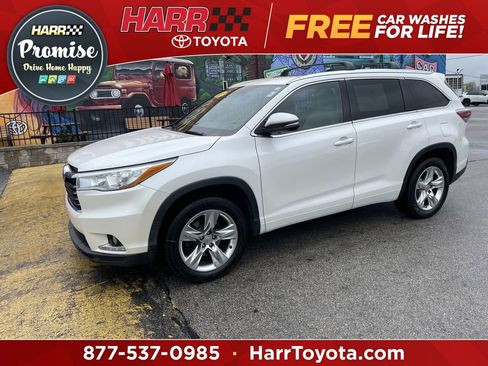 Used 2015 Toyota Highlander Limited w/ Driver Technology Package FWD image 1