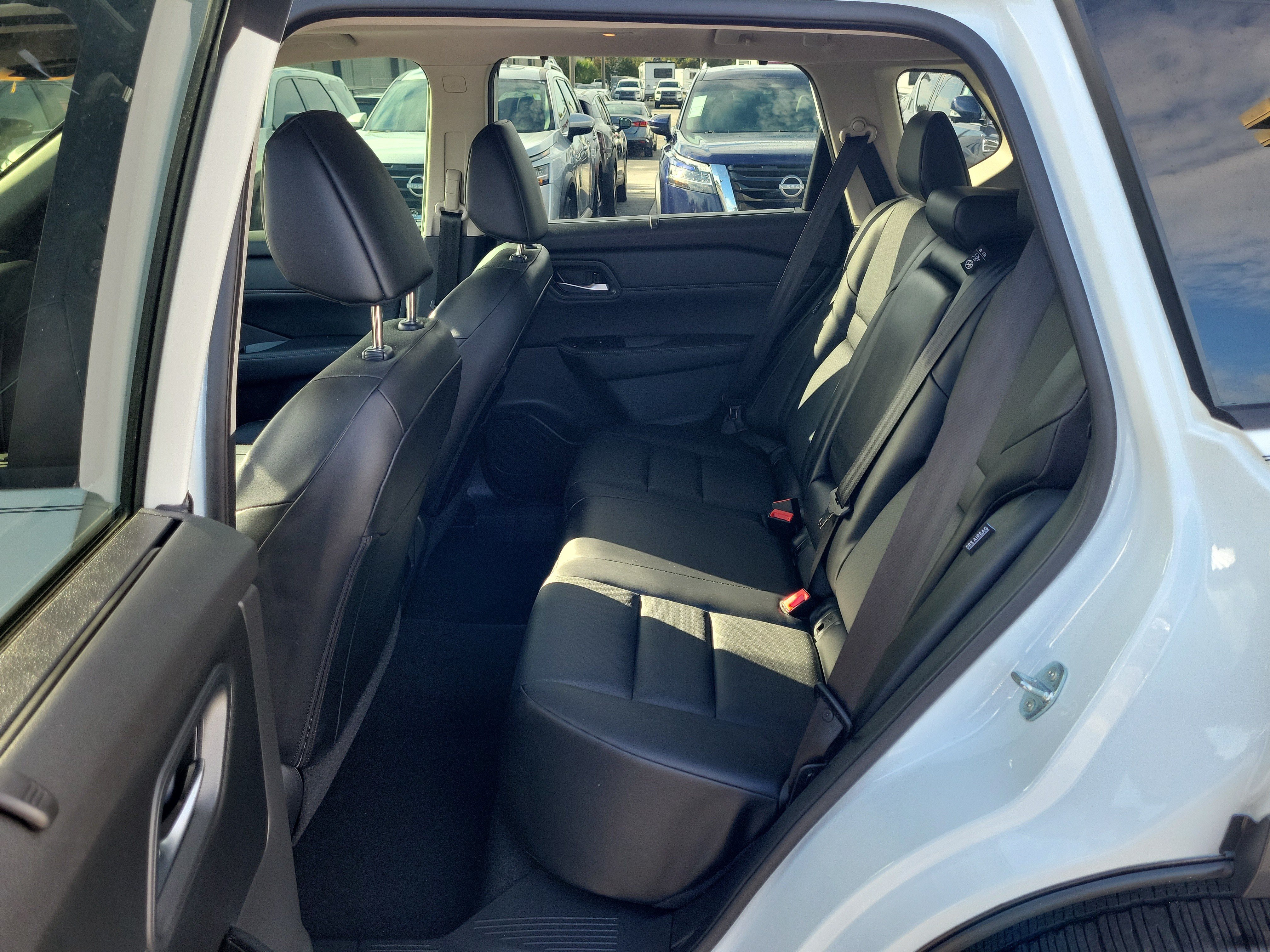Certified 2024 Nissan Rogue SV w/ SV Premium Package FWD image 15