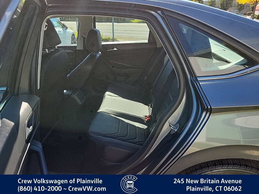 Certified 2024 Volkswagen Jetta SEL FWD image 15