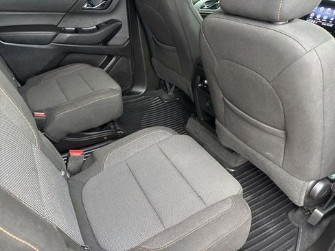 Used 2020 Chevrolet Traverse LT image 38
