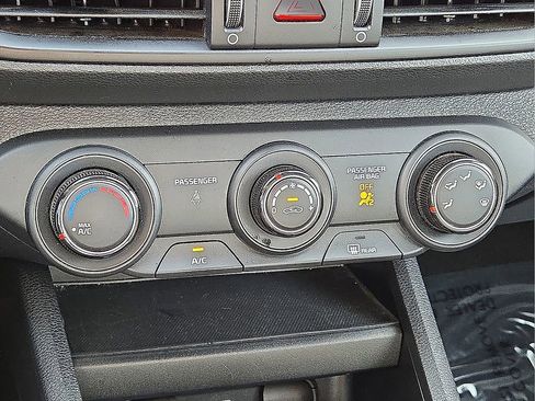 Used 2024 Kia Forte LXS image 27