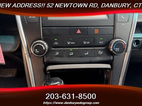Used 2016 Toyota Camry LE FWD image 22