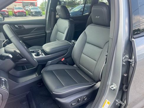 New 2026 Buick Enclave Sport Touring w/ Power Package FWD image 11