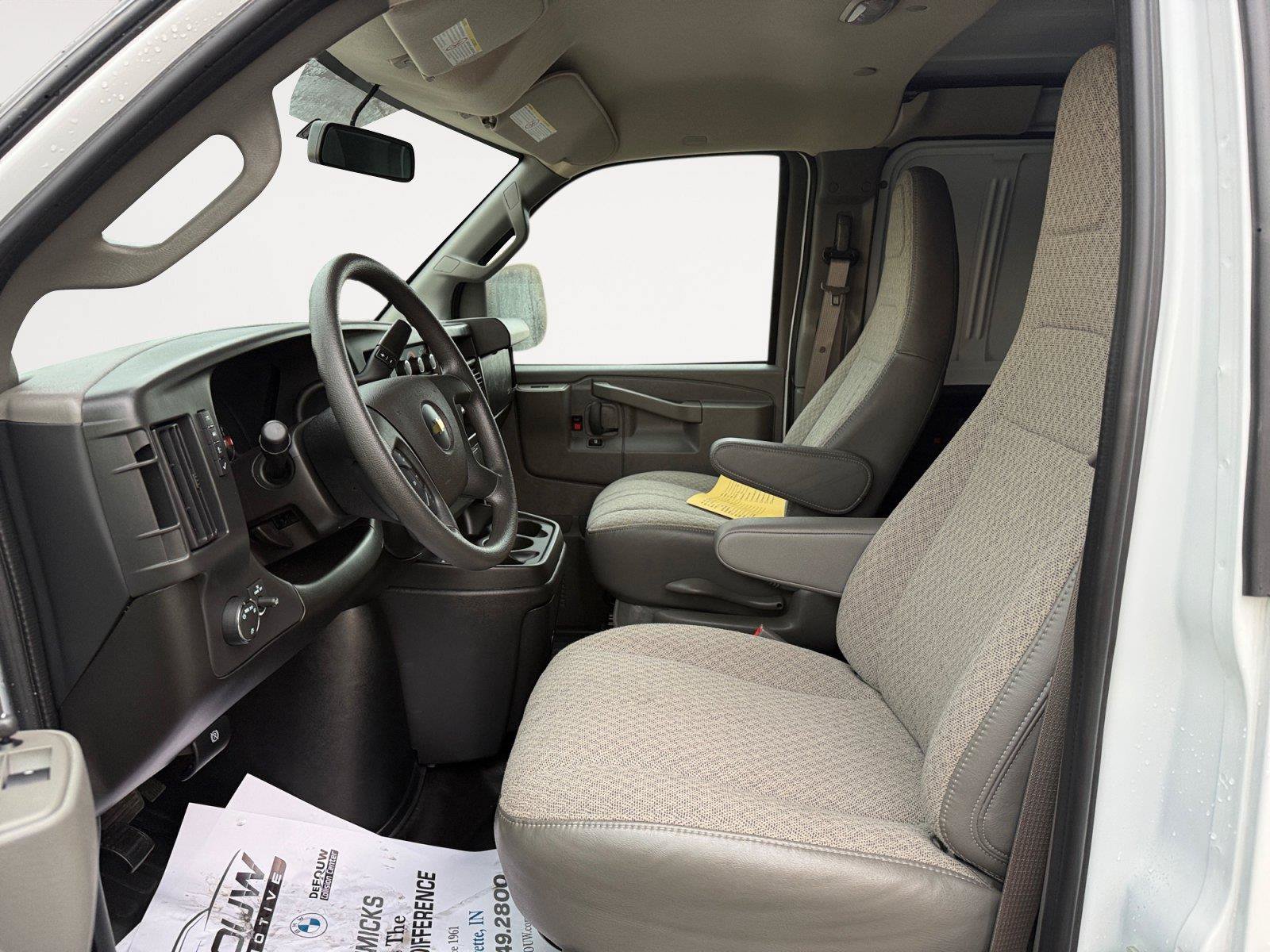 Used 2025 Chevrolet Express 2500 Extended w/ Driver Convenience Package RWD image 10