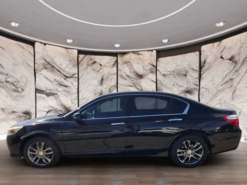 Used 2015 Honda Accord Touring image 5