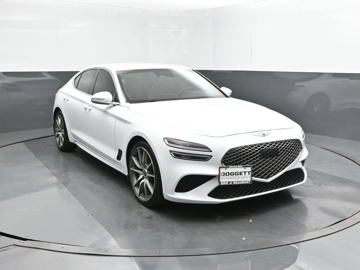 Used 2022 Genesis G70 3.3T RWD image 22