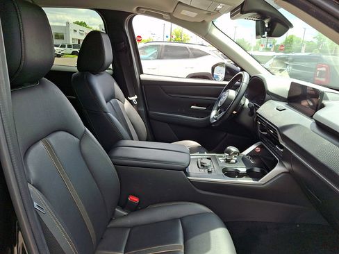 Used 2025 MAZDA CX-90 3.3 Turbo w/ Select Package AWD/4WD image 12