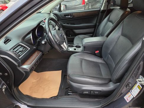 Used 2017 Subaru Outback 2.5i Limited AWD/4WD image 14