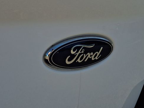 Used 2021 Ford Transit Connect XL FWD image 28