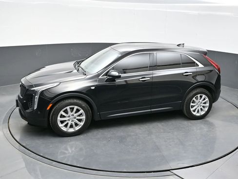 Used 2019 Cadillac XT4 Luxury w/ Cold Weather Package FWD image 35