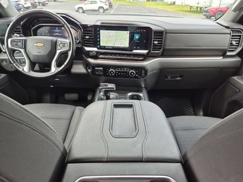 Certified 2022 Chevrolet Silverado 1500 LT w/ Z71 Off-Road Package AWD/4WD image 20