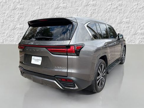 Used 2022 Lexus LX 600 4WD w/ Accessory Package (Z1) image 3