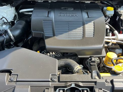 Used 2022 Subaru Forester AWD/4WD image 19