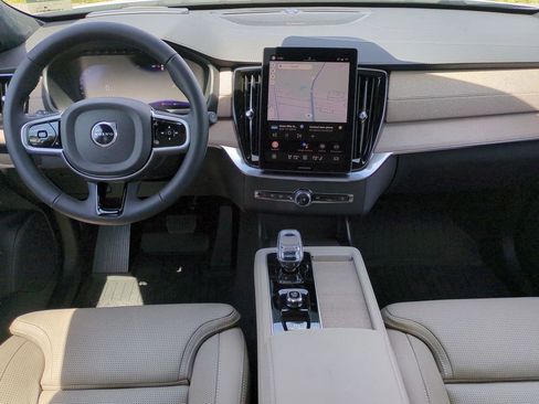 New 2026 Volvo XC90 B6 Ultra w/ Lounge Package image 13