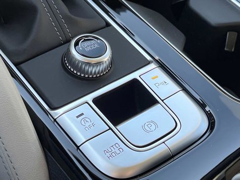 New 2025 Kia Telluride EX w/ EX Captain's Chair Package image 31