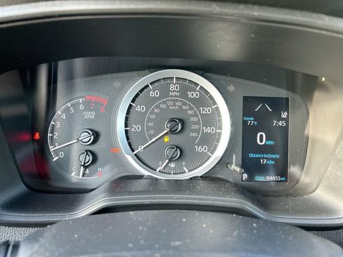 Used 2021 Toyota Corolla LE FWD image 20