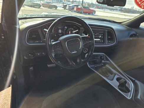 Used 2022 Dodge Challenger R/T w/ Blacktop Package image 9