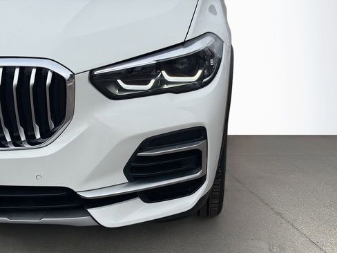 Used 2023 BMW X5 xDrive40i w/ Premium Package image 11