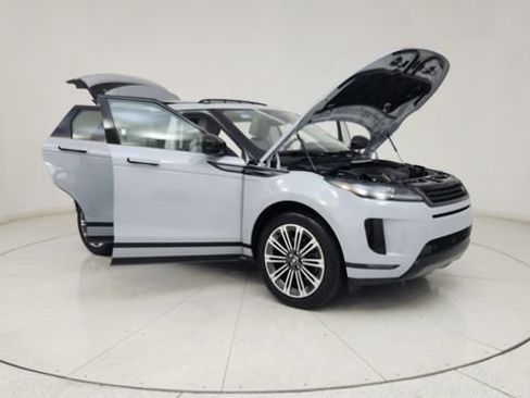 Used 2024 Land Rover Range Rover Evoque S AWD/4WD image 13