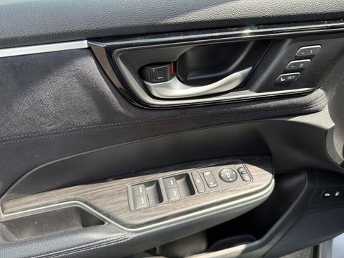 Used 2018 Honda Clarity Touring image 11