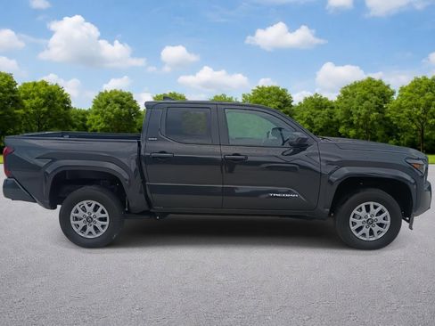 Used 2024 Toyota Tacoma SR5 RWD image 8