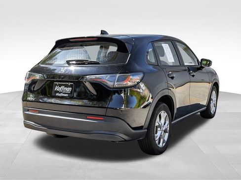 Certified 2023 Honda HR-V LX image 7