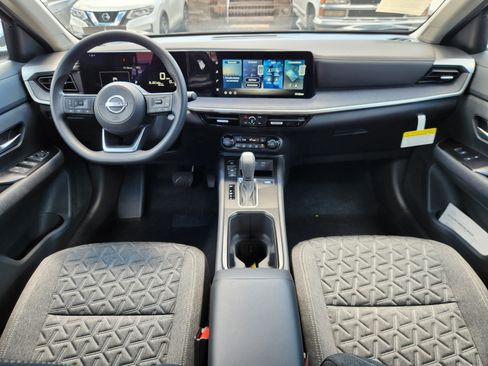 Used 2026 Nissan Kicks SV w/ Cold Weather Package AWD/4WD image 15