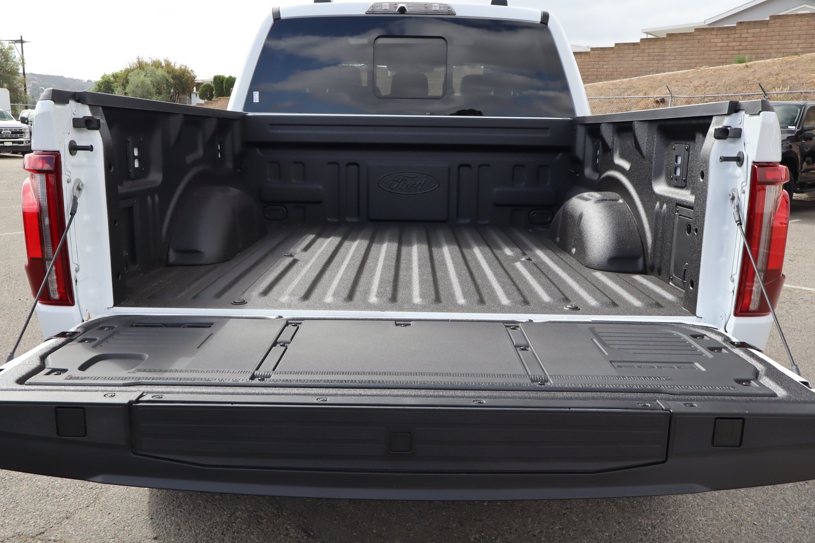 New 2026 Ford F150 Raptor w/ Equipment Group 803A Raptor R AWD/4WD image 40
