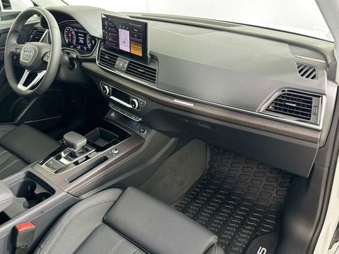 New 2025 Audi Q5 e Premium Plus image 28
