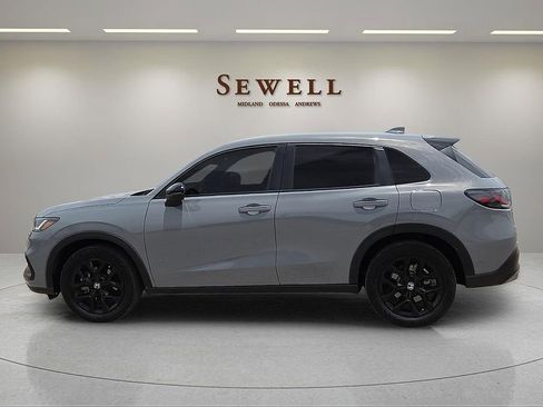 Used 2023 Honda HR-V Sport image 2