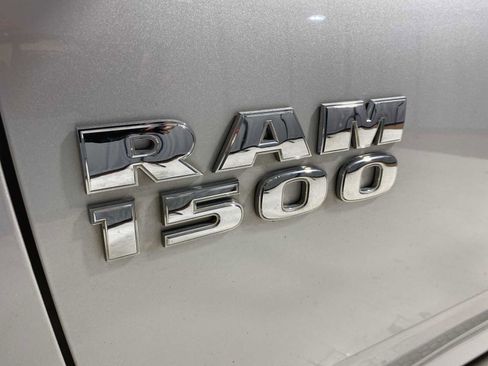 Used 2017 RAM 1500 Laramie w/ Convenience Group AWD/4WD image 7