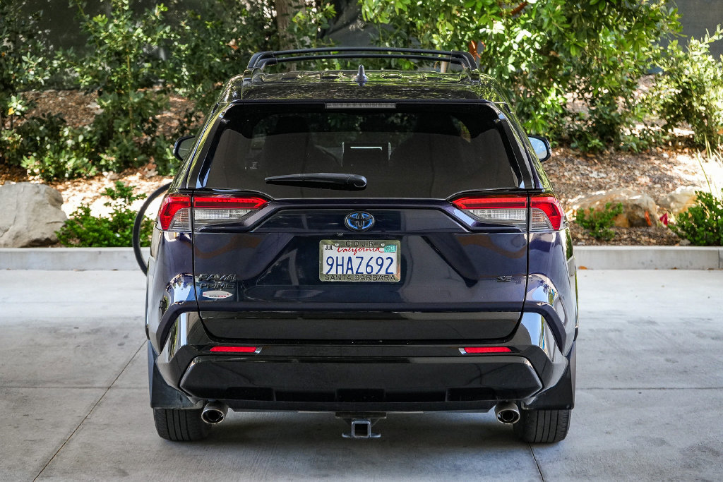 Used 2023 Toyota RAV4 SE w/ Weather & Moonroof Package AWD/4WD image 5