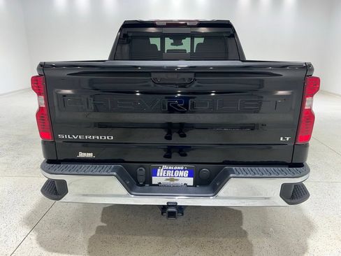 Used 2024 Chevrolet Silverado 1500 LT w/ Leather Package AWD/4WD image 4
