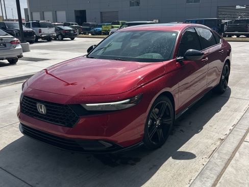 Used 2024 Honda Accord Sport image 1