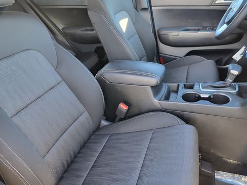 Used 2021 Kia Sportage LX image 14