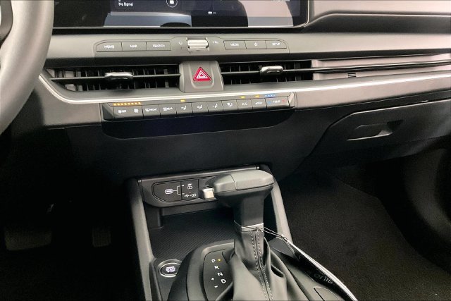 New 2026 Kia K4 FWD image 7