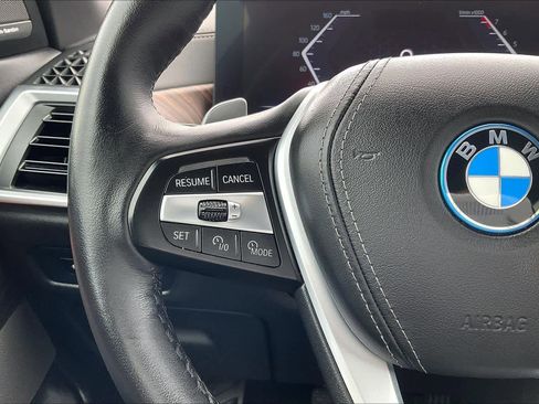 Used 2024 BMW X5 xDrive50e w/ Premium Package image 23