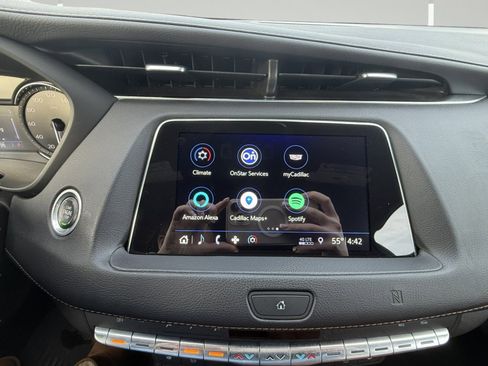 Used 2019 Cadillac XT4 Sport image 18