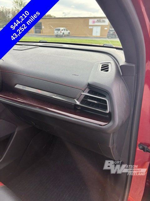 Used 2024 Chevrolet Traverse RS w/ LPO, Floor Liner Package AWD/4WD image 33
