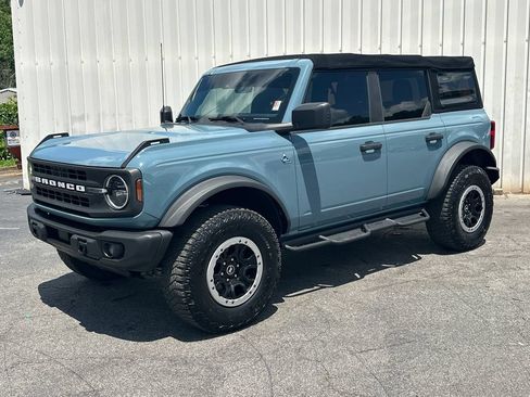 Used 2023 Ford Bronco Black Diamond w/ Sasquatch Package AWD/4WD image 2