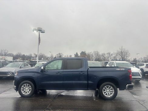 Used 2021 Chevrolet Silverado 1500 LT w/ Convenience Package II image 8