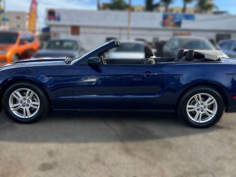 Used 2012 Ford Mustang Premium RWD image 12