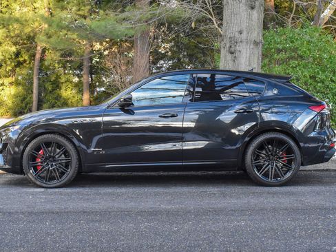 Used 2021 Maserati Levante S GranSport image 5