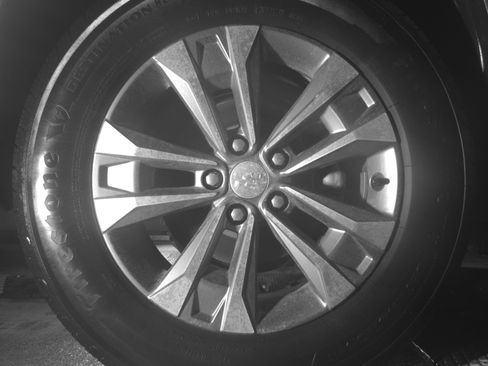 Used 2025 Chevrolet Equinox LT FWD image 15